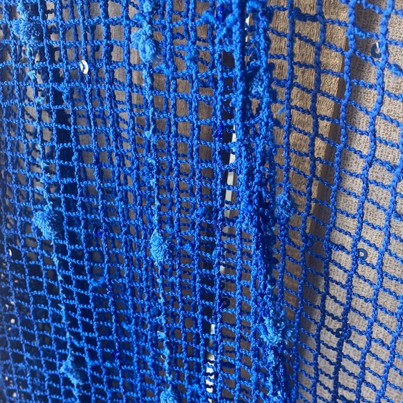 FINAL MARKDOWN Vejais Blue Mesh Top small - Picture 3 of 3